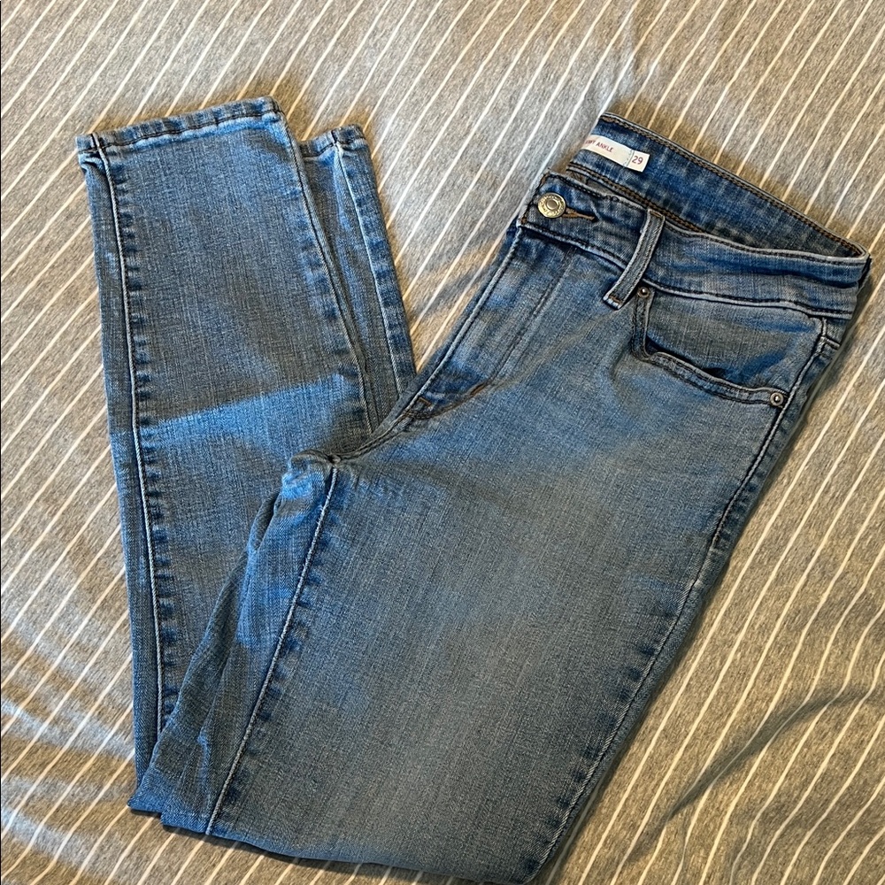Levi's Classic Blue Ankle Jeans